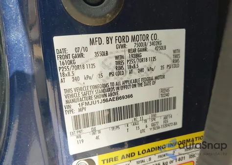 2010 Ford Expedition Eddie Bauer/King Ranch z USA, uszkodzony, nr VIN 1FMJU1J56AEB69366